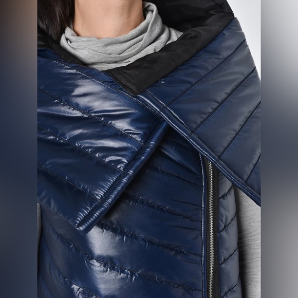 Long Asymmetric Puffer Vest by METAMORPHOZA size 8 - Picture 7 of 8